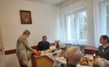 Świąteczne spotkanie Zespołu Caritas przy MB Saletyńskiej w Ostrowcu Świętokrzyskim