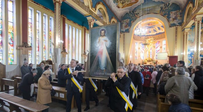 Par. pw. NMP Saletyńskiej w Ostrowcu Świętokrzyskim