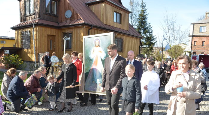 Par. pw. Najświętszego Serca Pana Jezusa w Ostrowcu Świętokrzyskim
