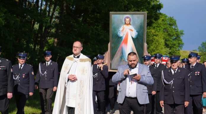 Par. pw. Nawiedzenia NMP w Niekrasowie
