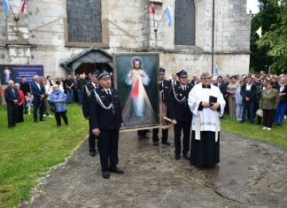Par. pw. Św. Ap. Piotra i Pawła w Beszowej