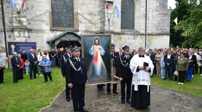 Par. pw. Św. Ap. Piotra i Pawła w Beszowej