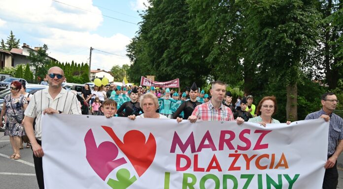 Rodziny przeszły ulicami Niska