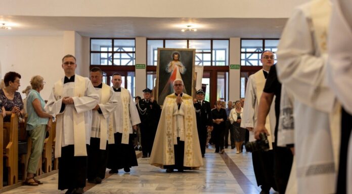 Par. pw. Matki Bożej Wspomożenia Wiernych w Połańcu