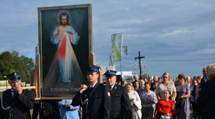 Par. pw. Matki Bożej Częstochowskiej w Dzwoli